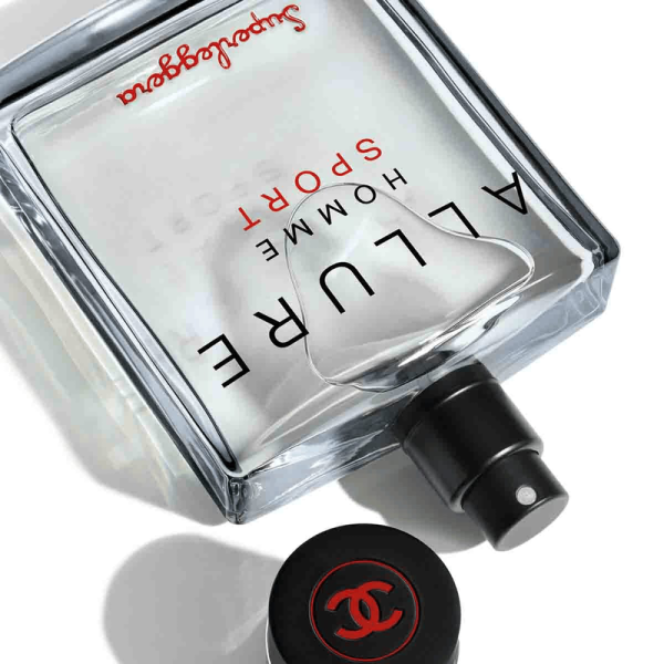 Allure Homme Sport Superleggera by Chanel is a Woody Aromatic fragrance for men. This is a new fragrance. Allure Homme Sport Superleggera was launched in 2024. The nose behind this fragrance is Olivier Polge. Top notes are Citrus, Mandarin and Grapefruit; middle notes are Woody Notes and Cedarwood; base notes are White Musk, Amber, Patchouli and Sandalwood.